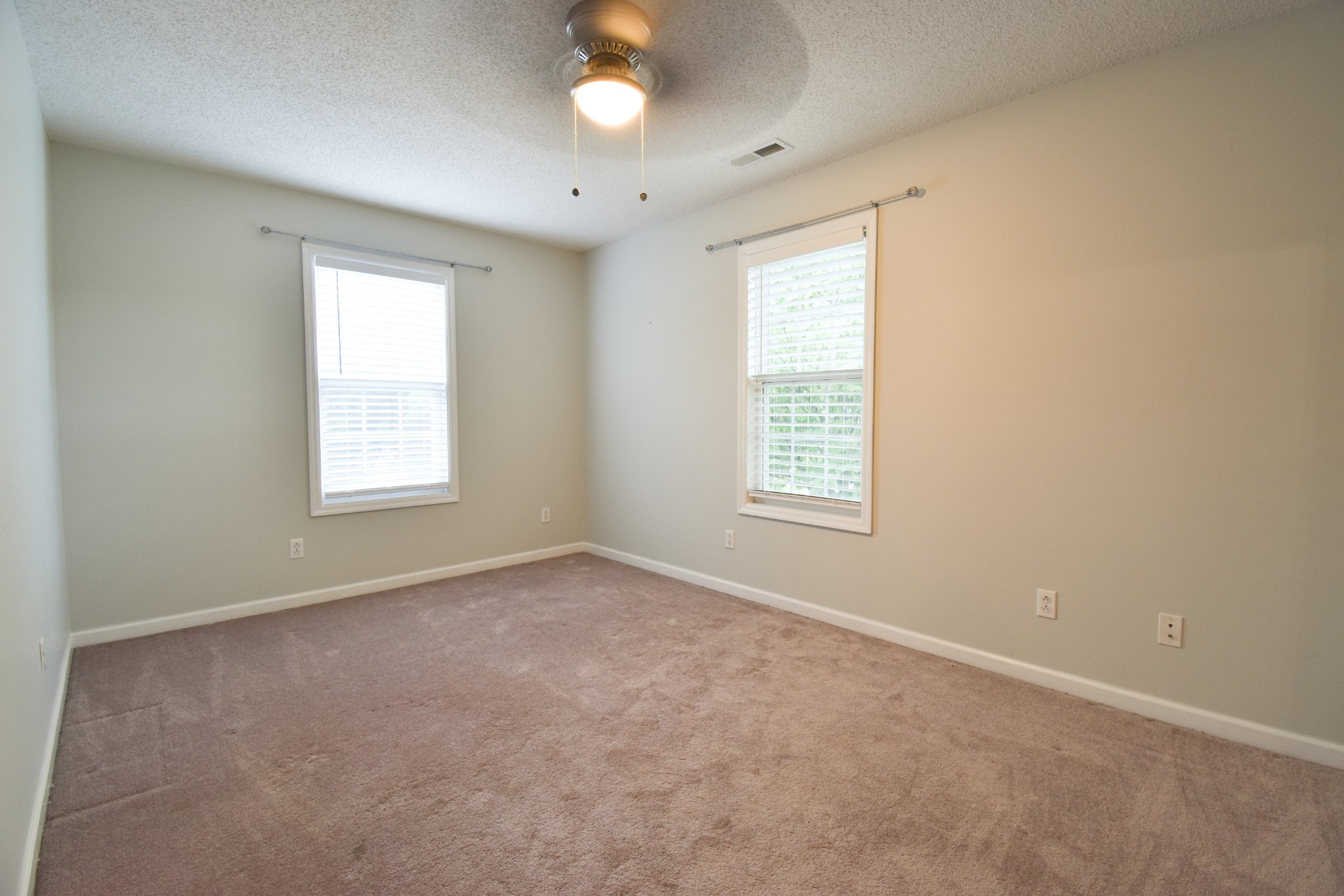 1000 Five Points Road Pulaski, TN 38478 - Photo 5 of 50 an empty room with a window