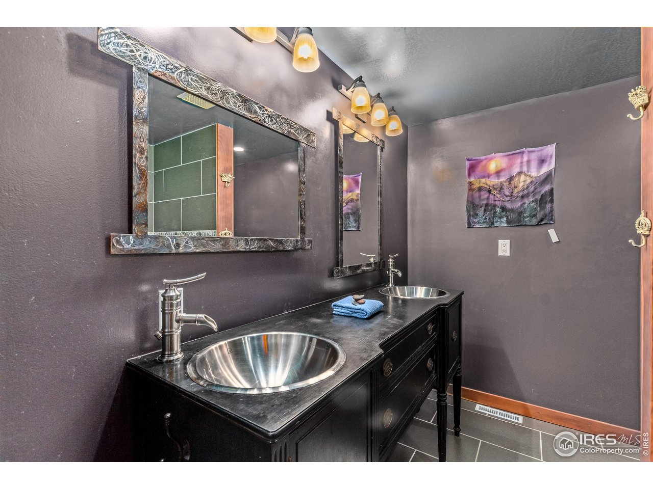 355 Cherokee Road Lyons, CO 80540 - Photo 20 of 29 Master Bath
