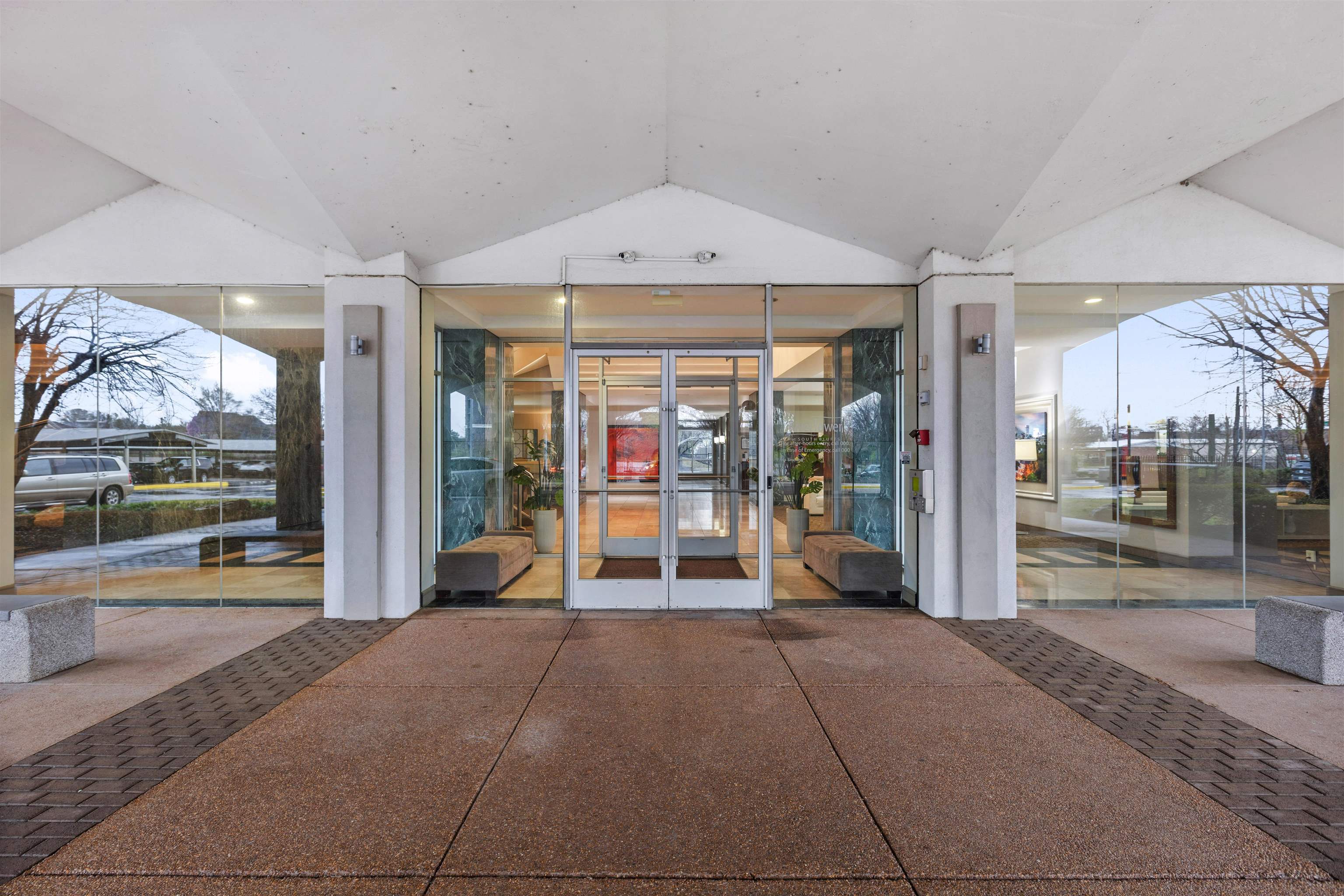 655 Riverside Drive, Unit 1208 Memphis, TN 38103 - Photo 8 of 29 Doorway to property