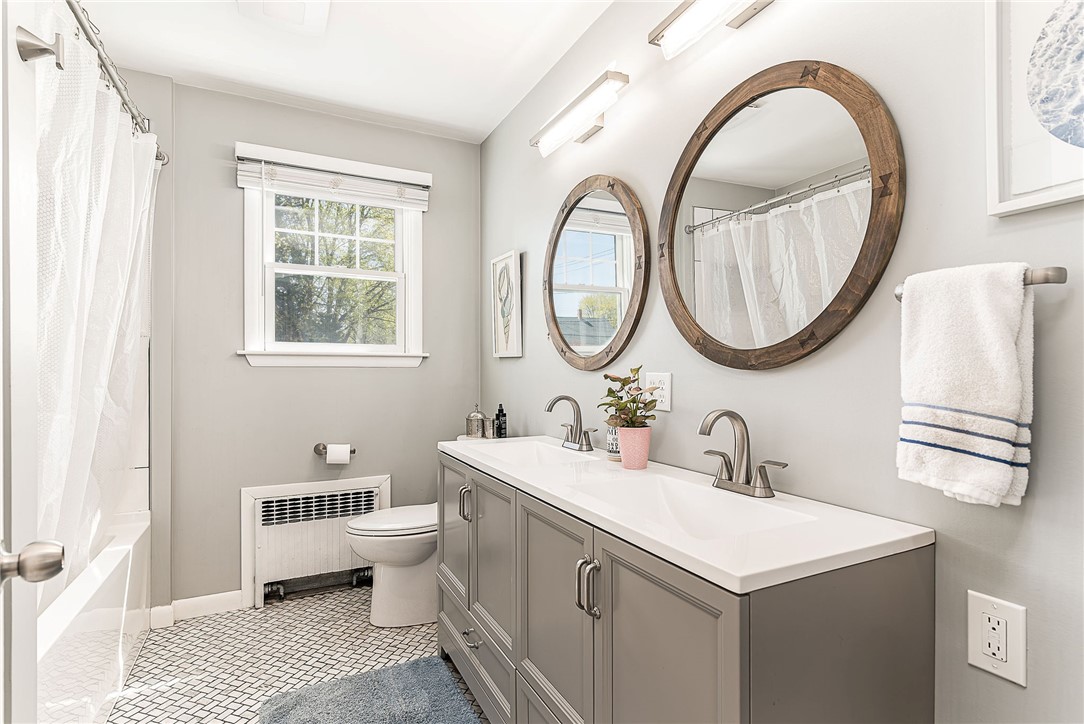70 Margin Street Westerly, RI 02891 - Photo 35 of 48