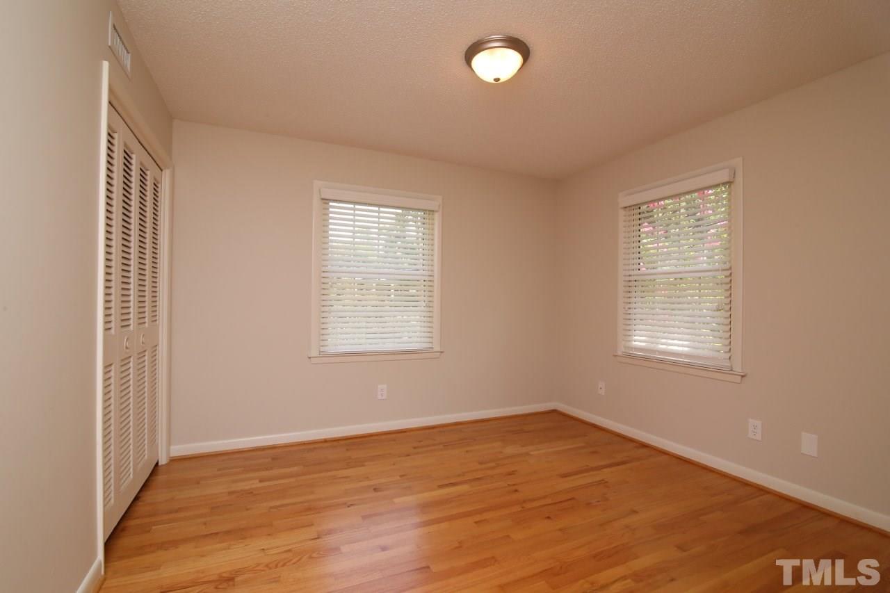 5109 Huntingdon Drive Raleigh, NC 27606 - Photo 13 of 25 Gallery Image 13