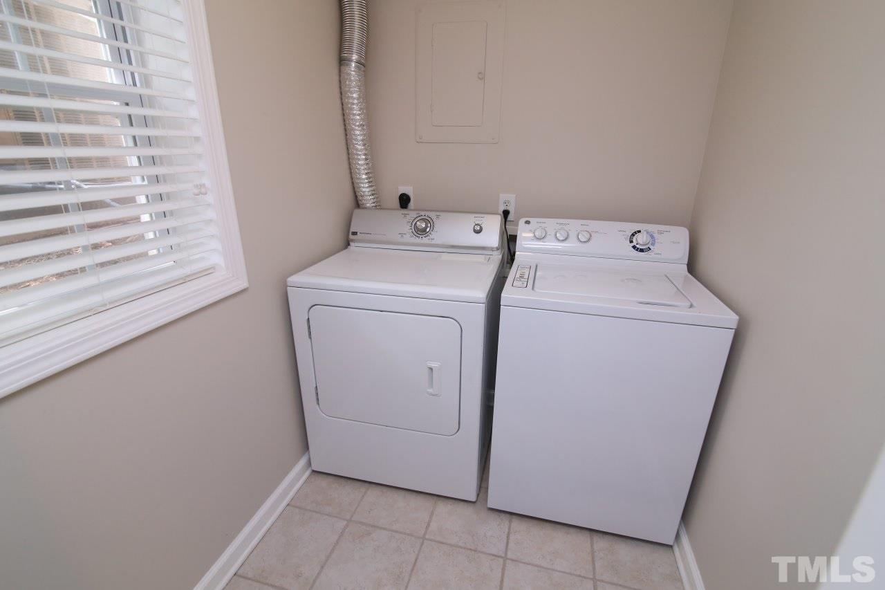5109 Huntingdon Drive Raleigh, NC 27606 - Photo 18 of 25 Gallery Image 18