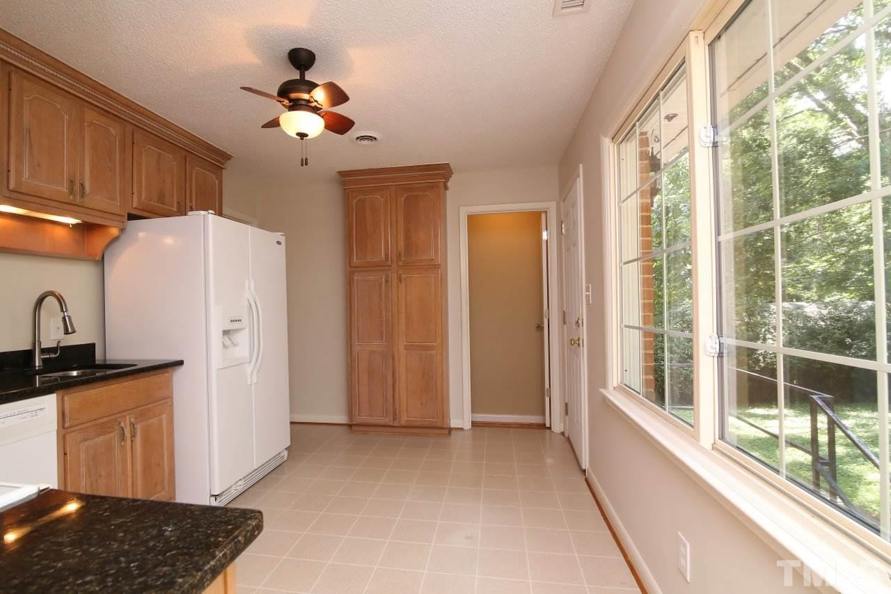 5109 Huntingdon Drive Raleigh, NC 27606 - Photo 9 of 25 Gallery Image 9