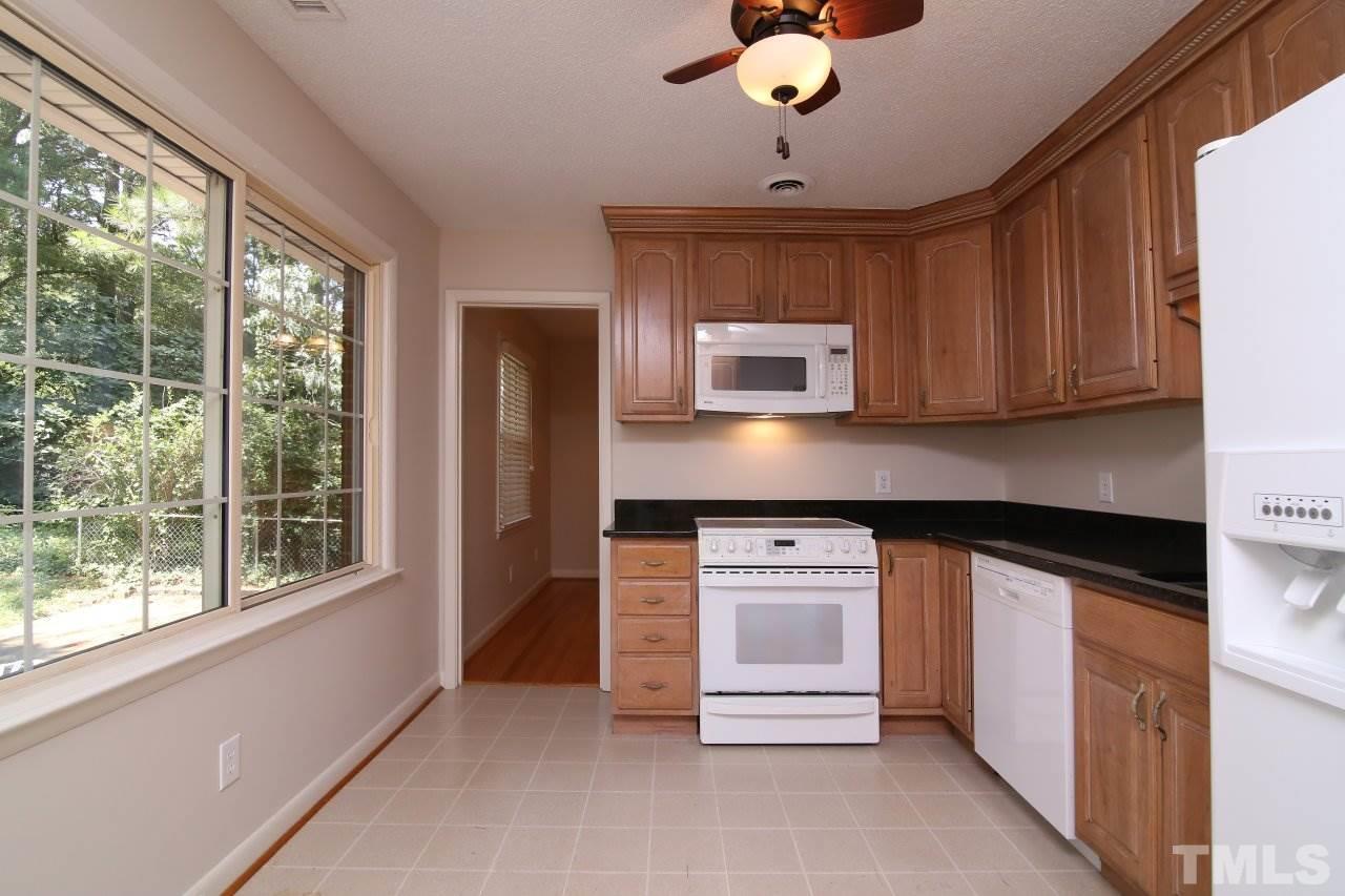 5109 Huntingdon Drive Raleigh, NC 27606 - Photo 10 of 25 Gallery Image 10