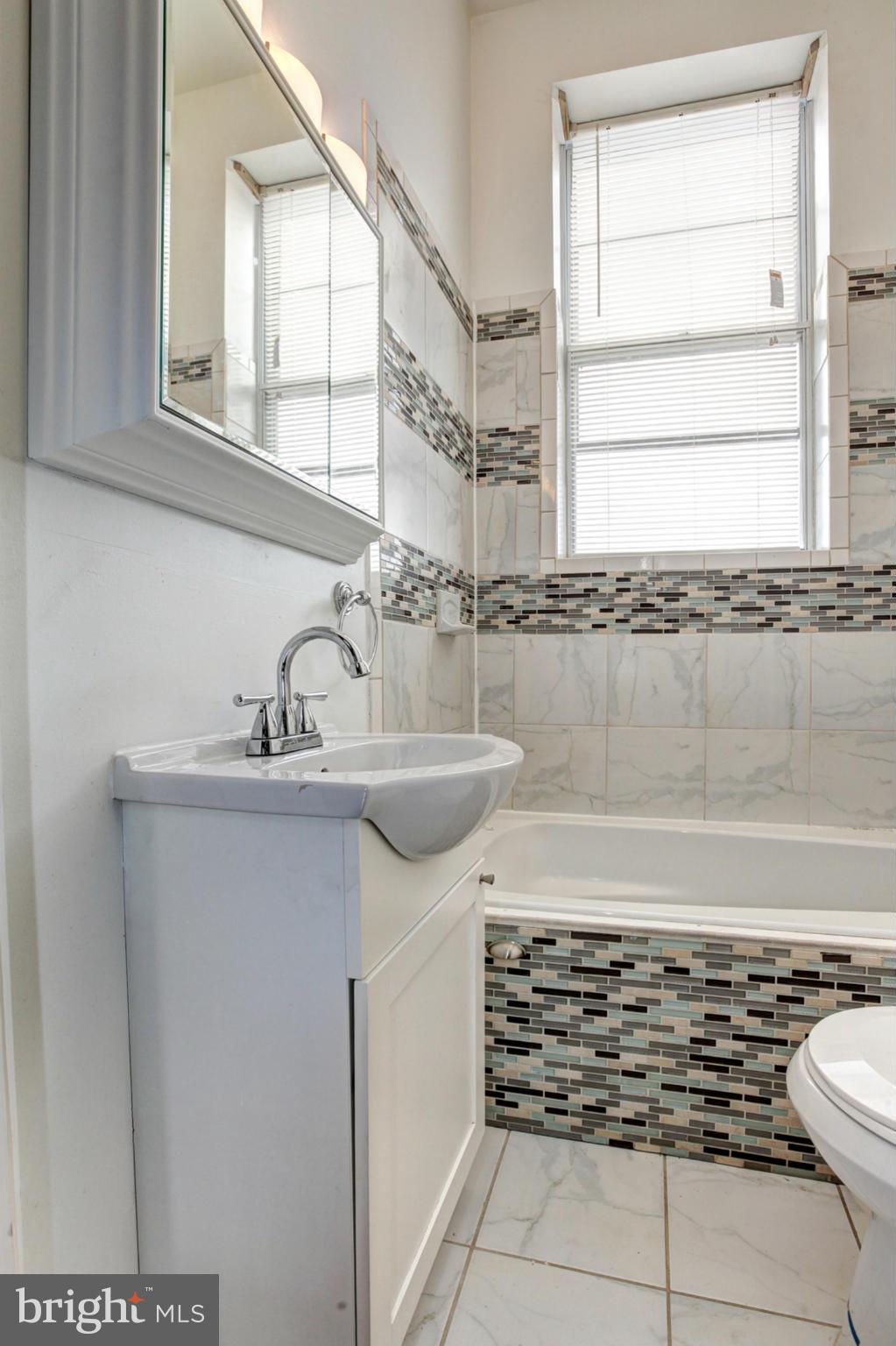 51 R Street Northwest Washington, DC 20001 - Photo 22 of 28 Bath