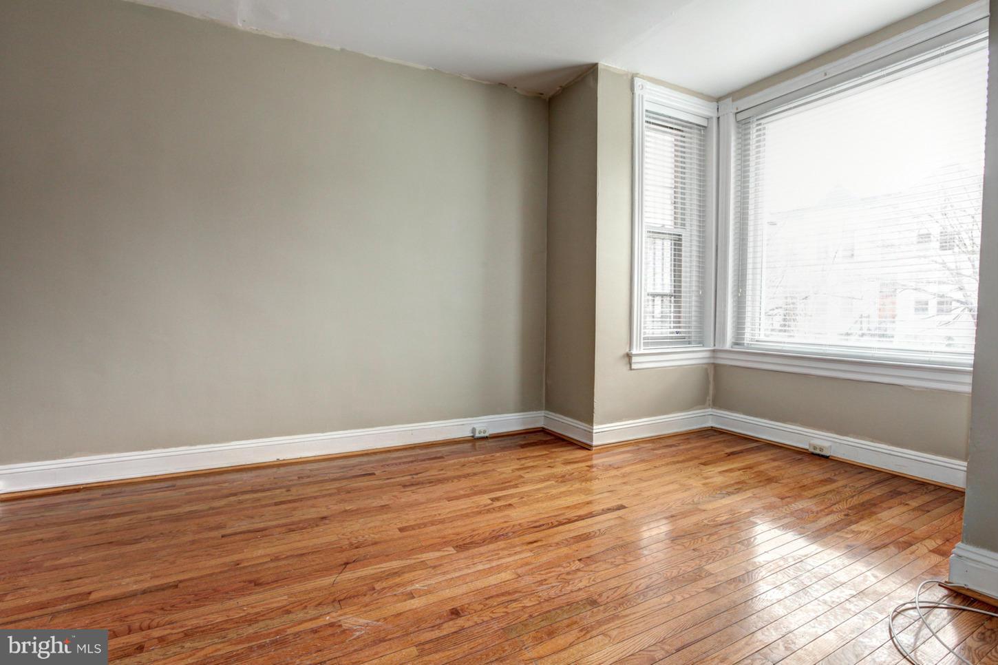 51 R Street Northwest Washington, DC 20001 - Photo 9 of 28 Family Room