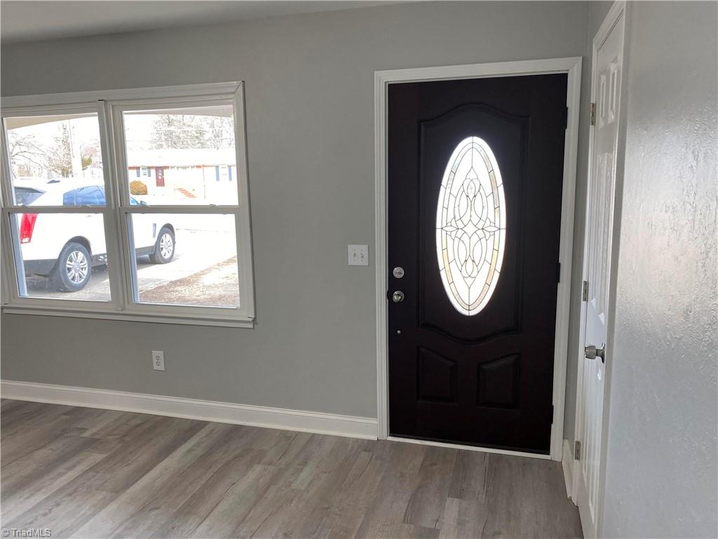 1106 East Springfield Road High Point, NC 27263 - Photo 3 of 33 Gallery Image 3
