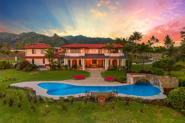 a view of a house with swimming pool yard and porch