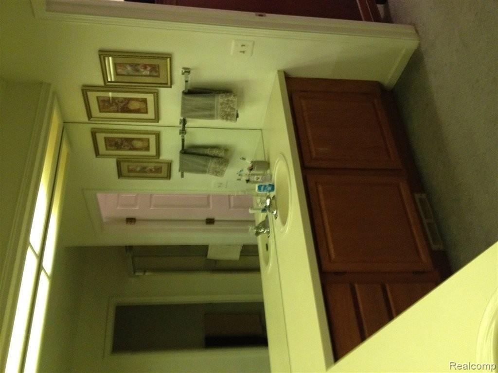 45791 Hanford Road Canton, MI 48187 - Photo 12 of 12 Master Bath.JPG
