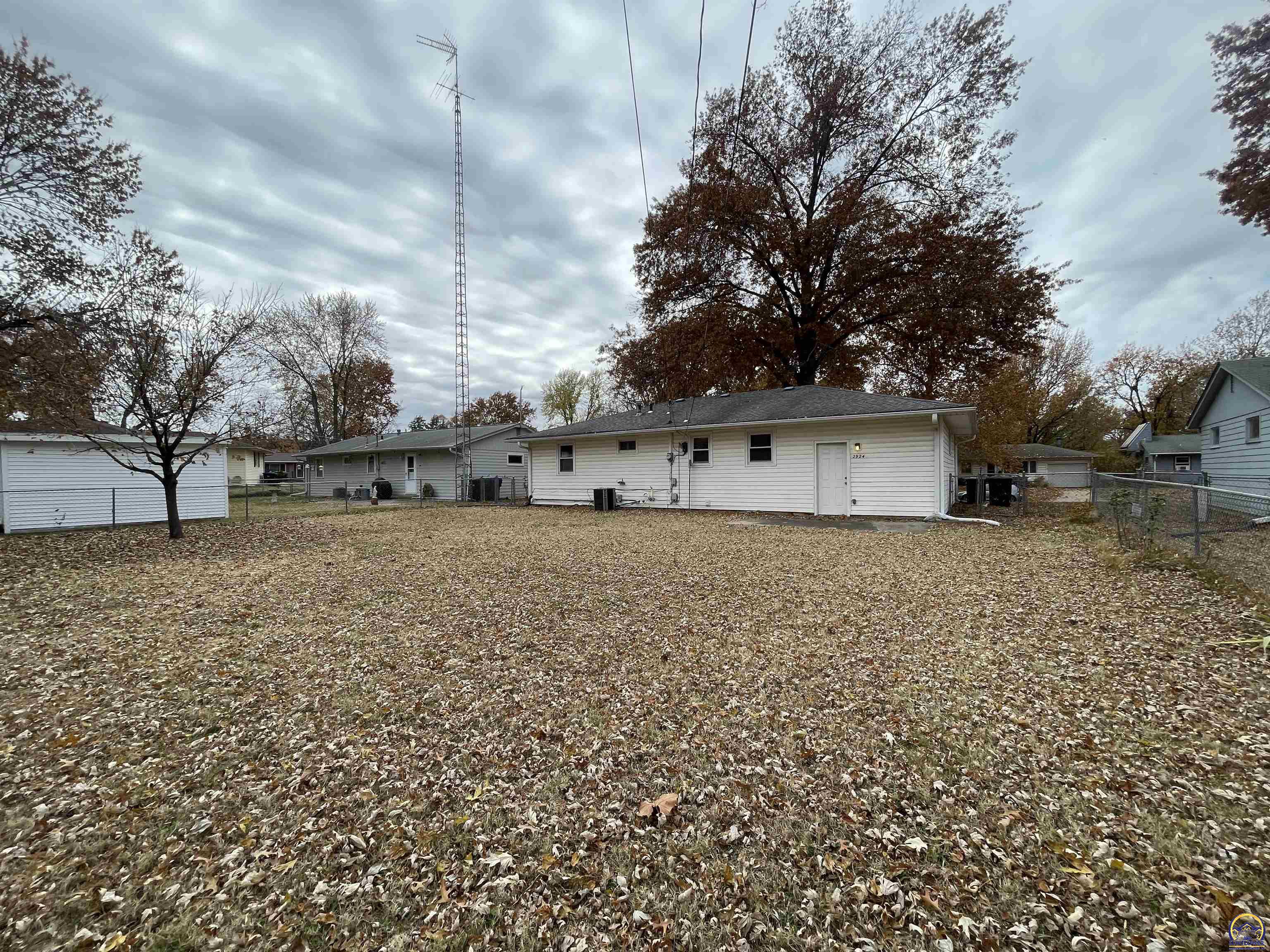 2924 Southwest Medford Avenue Topeka, KS 66611 - Photo 24 of 25