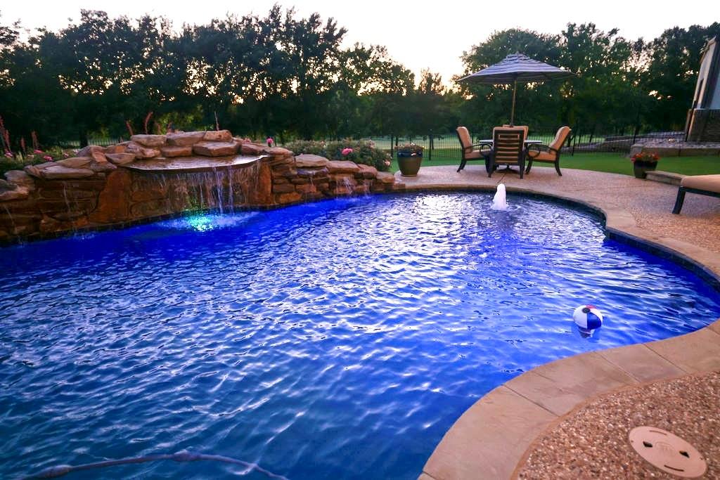 1387 Shadow Lakes Drive Wills Point, TX 75169 - Photo 25 of 30 Swimming pool featuring waterfall and lights