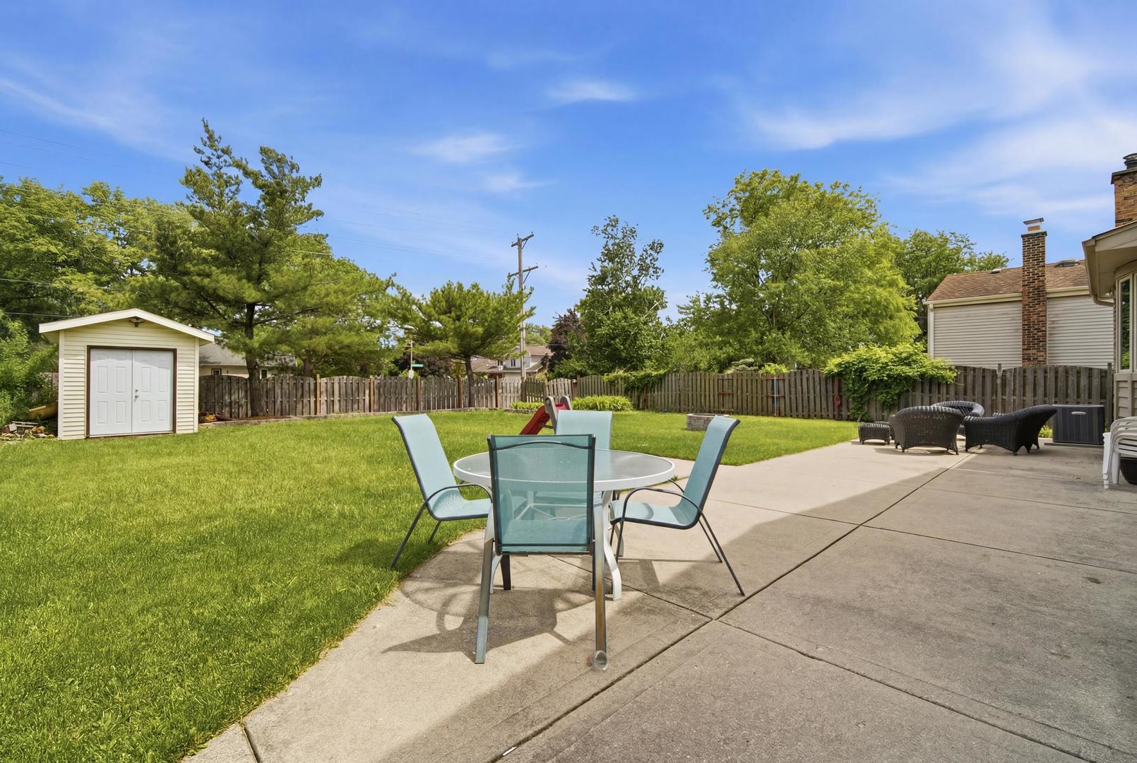 3115 North Stratford Road Arlington Heights, IL 60004 - Photo 18 of 23