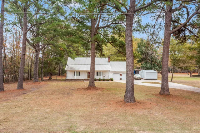 $475,000 | 105 Jean Drive, Eutawville, SC 29048