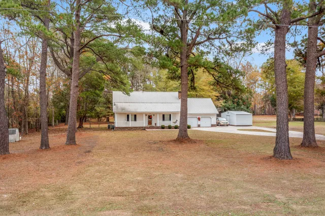 $475,000 | 105 Jean Drive, Eutawville, SC 29048