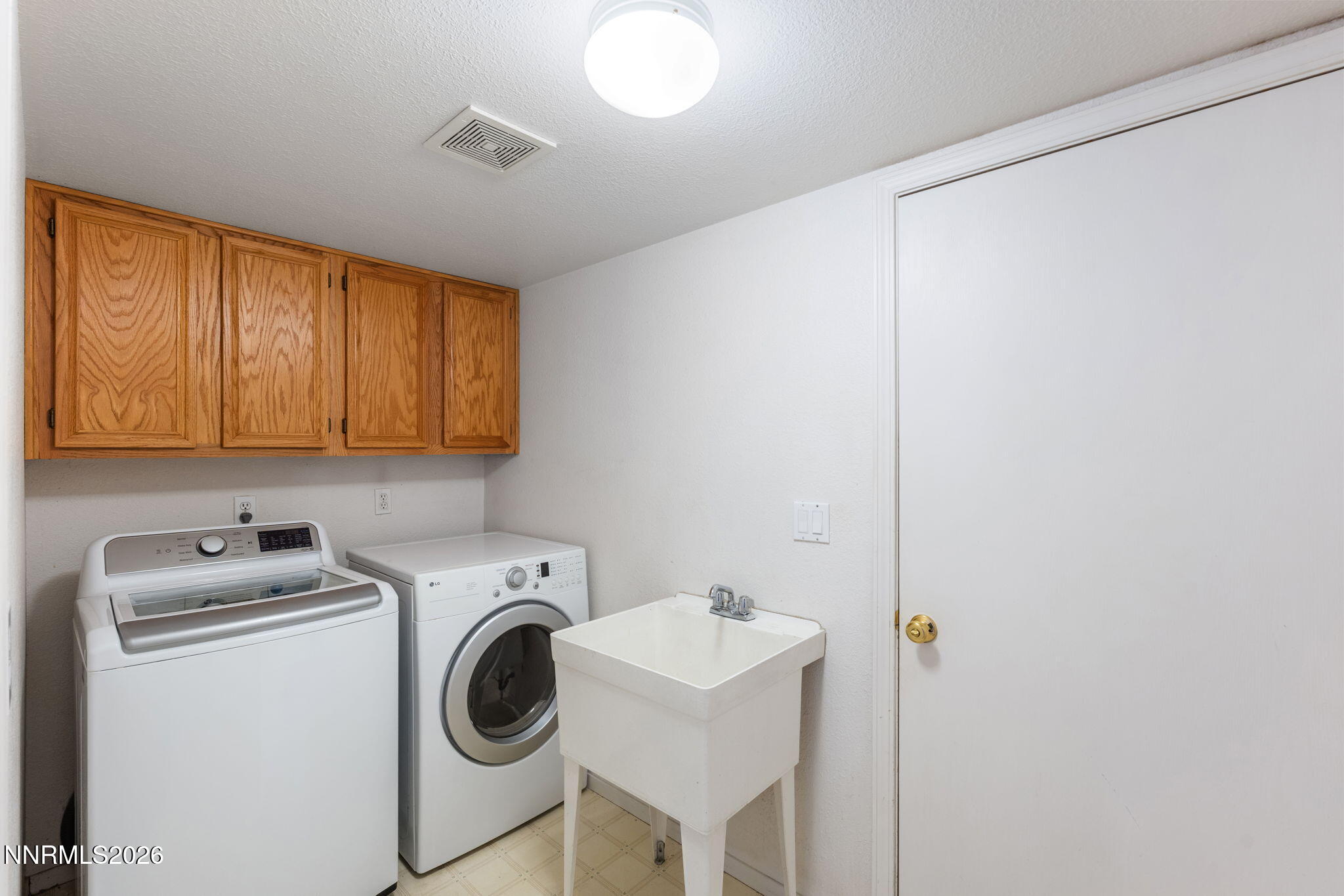 14430 Lasso Drive Reno, NV 89511 - Photo 27 of 44 48-web-or-mls-DSC01959