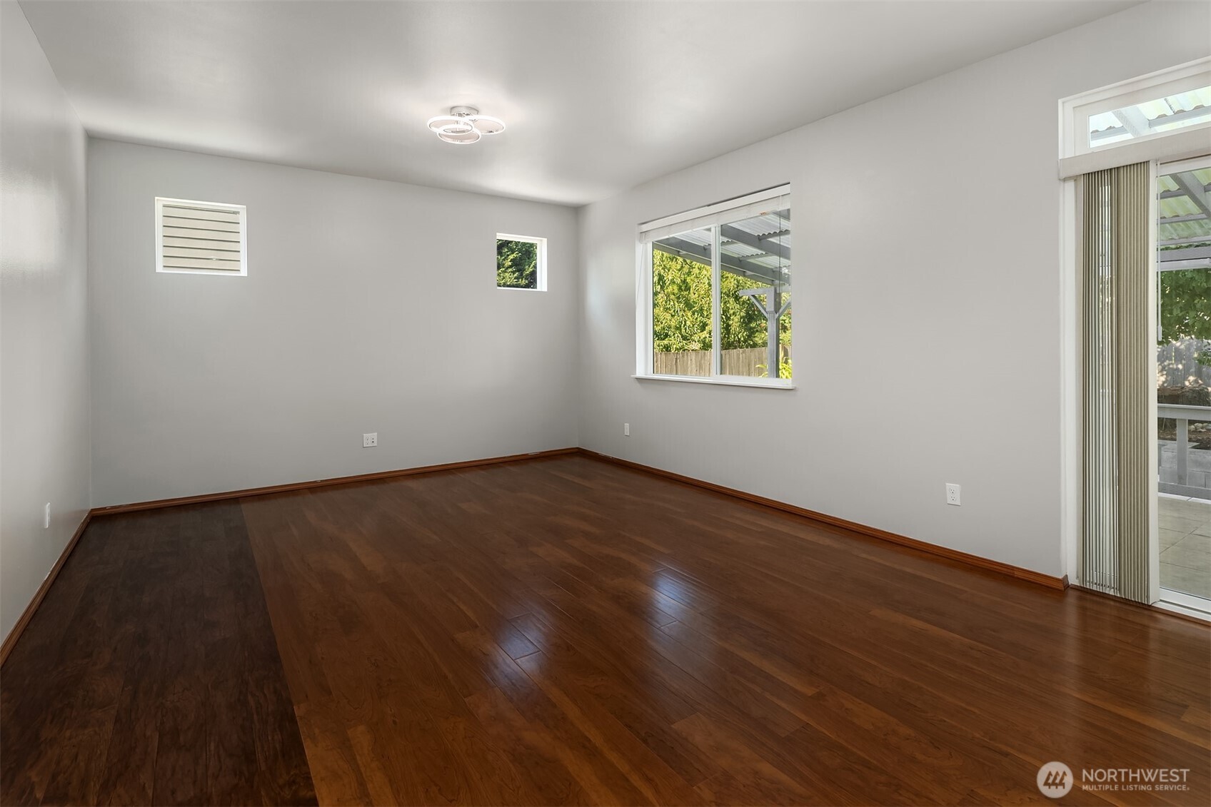 8313 Upper Ridge Road, Unit 2 Everett, WA 98203 - Photo 12 of 32 Gallery Image 12