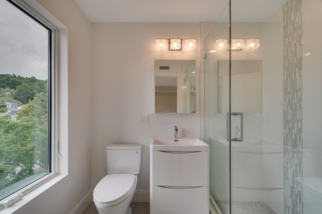 73 Verndale Street Brookline, MA 02446 - Photo 16 of 23