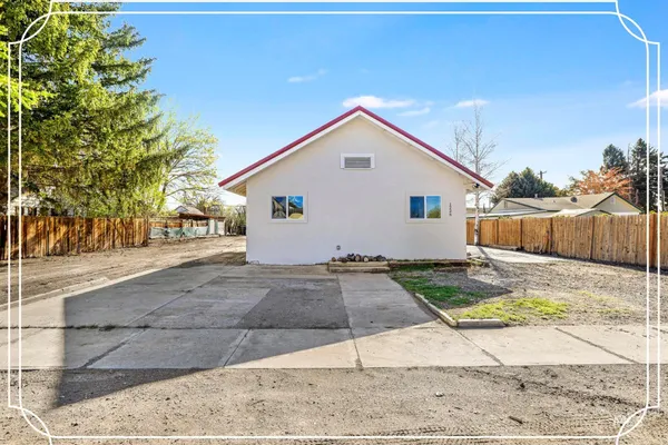 $237,500 | 1226 Washington Street, Gooding, ID 83330