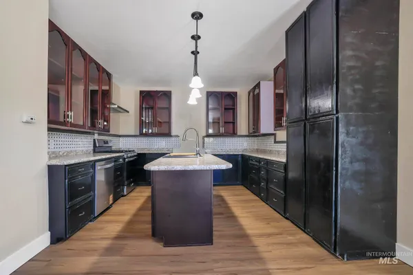 $237,500 | 1226 Washington Street, Gooding, ID 83330