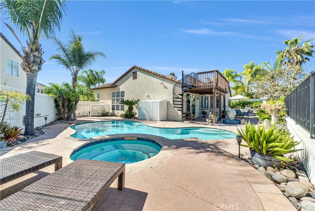 45407 Callesito Altar Temecula, CA 92592 - Photo 6 of 47 a view of a house with a yard