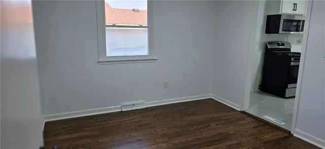 $244,900 | 216 West 82nd Street, Kansas City, MO 64114