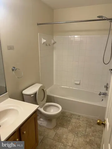 $3,350 | 22909 Benson Terrace, Sterling, VA 20166