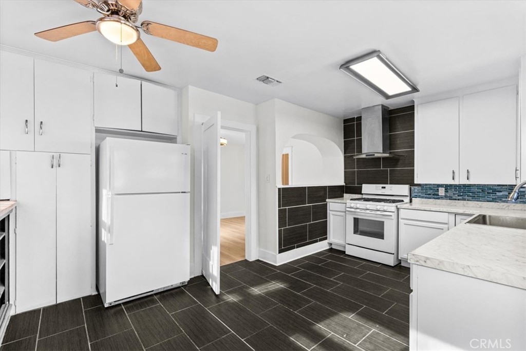 4190 Cover Street Riverside, CA 92506 - Photo 27 of 57