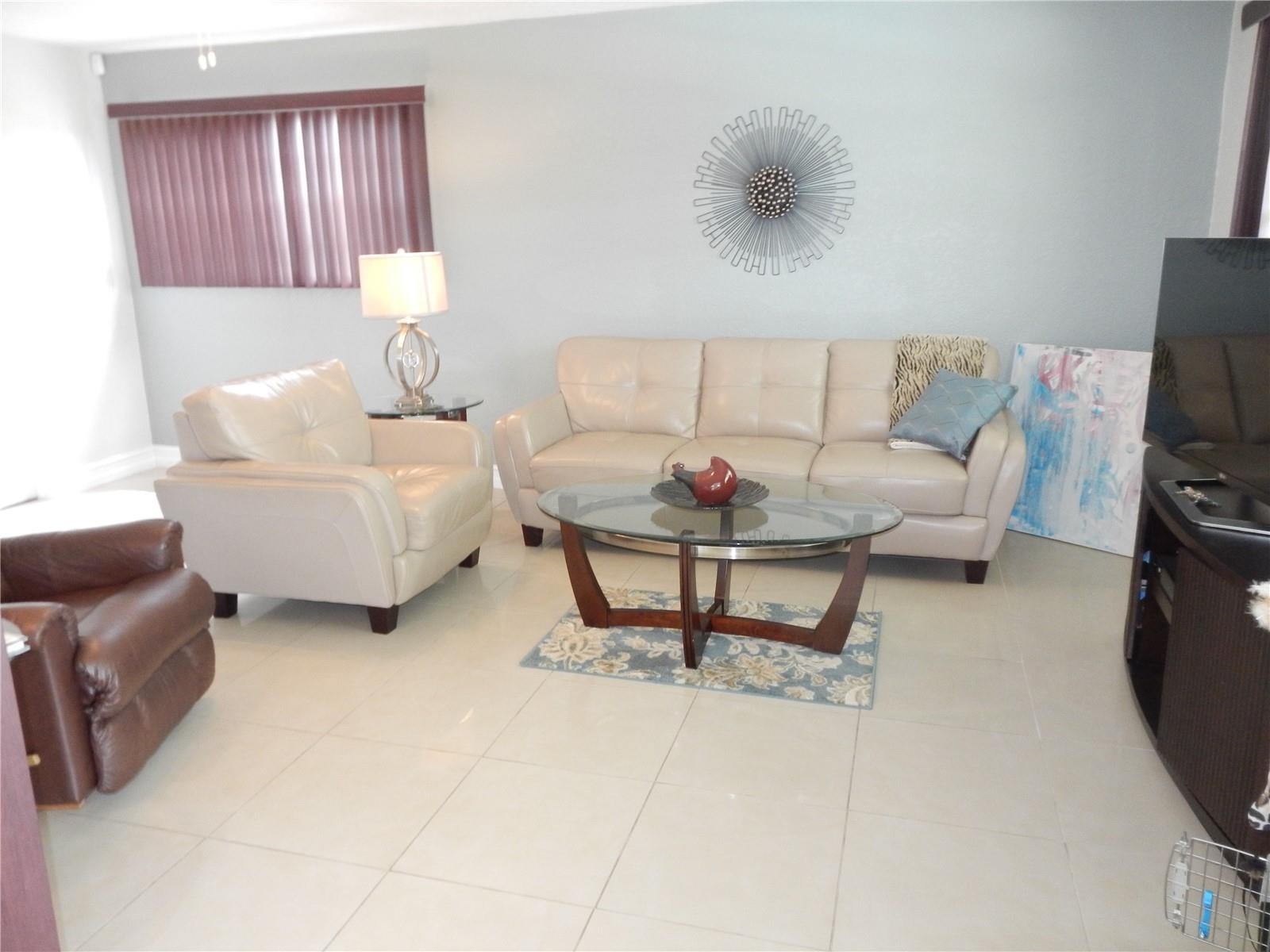 4717 Washington Street Hollywood, FL 33021 - Photo 10 of 21 Photo 10