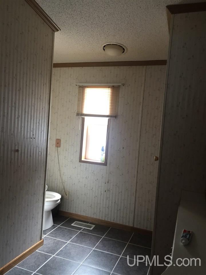 N7735 Ridge Road Munising, MI 49862 - Photo 20 of 31 Gallery Image 20