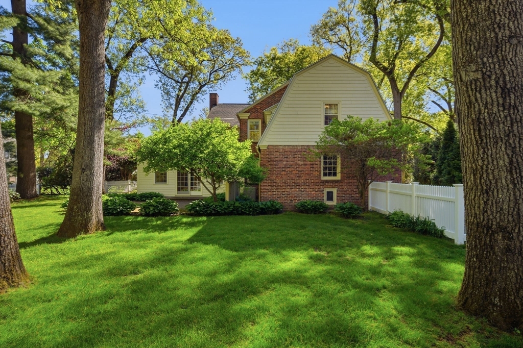 38 Oxford Road Longmeadow, MA 01106 - Photo 34 of 42