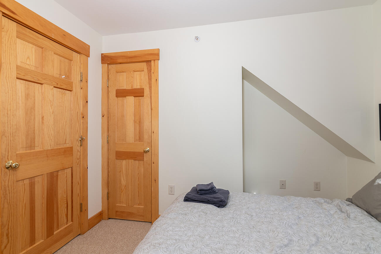 7022 Hardwood Ridge Road, Unit 7022 Kingfield, ME 04947 - Photo 24 of 31 Bedroom 3