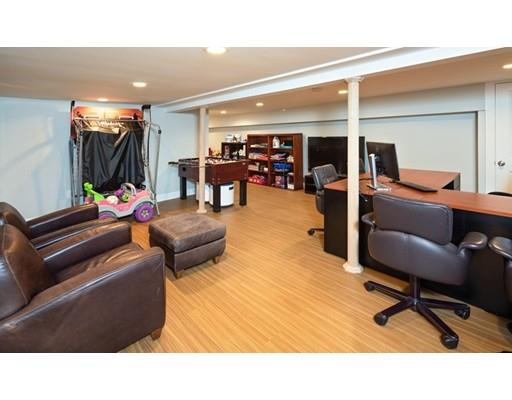 24 Linscott Road Hingham, MA 02043 - Photo 19 of 25