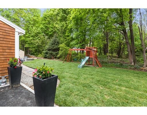 24 Linscott Road Hingham, MA 02043 - Photo 20 of 25