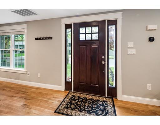 24 Linscott Road Hingham, MA 02043 - Photo 3 of 25