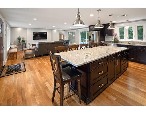 24 Linscott Road Hingham, MA 02043 - Photo 9 of 25