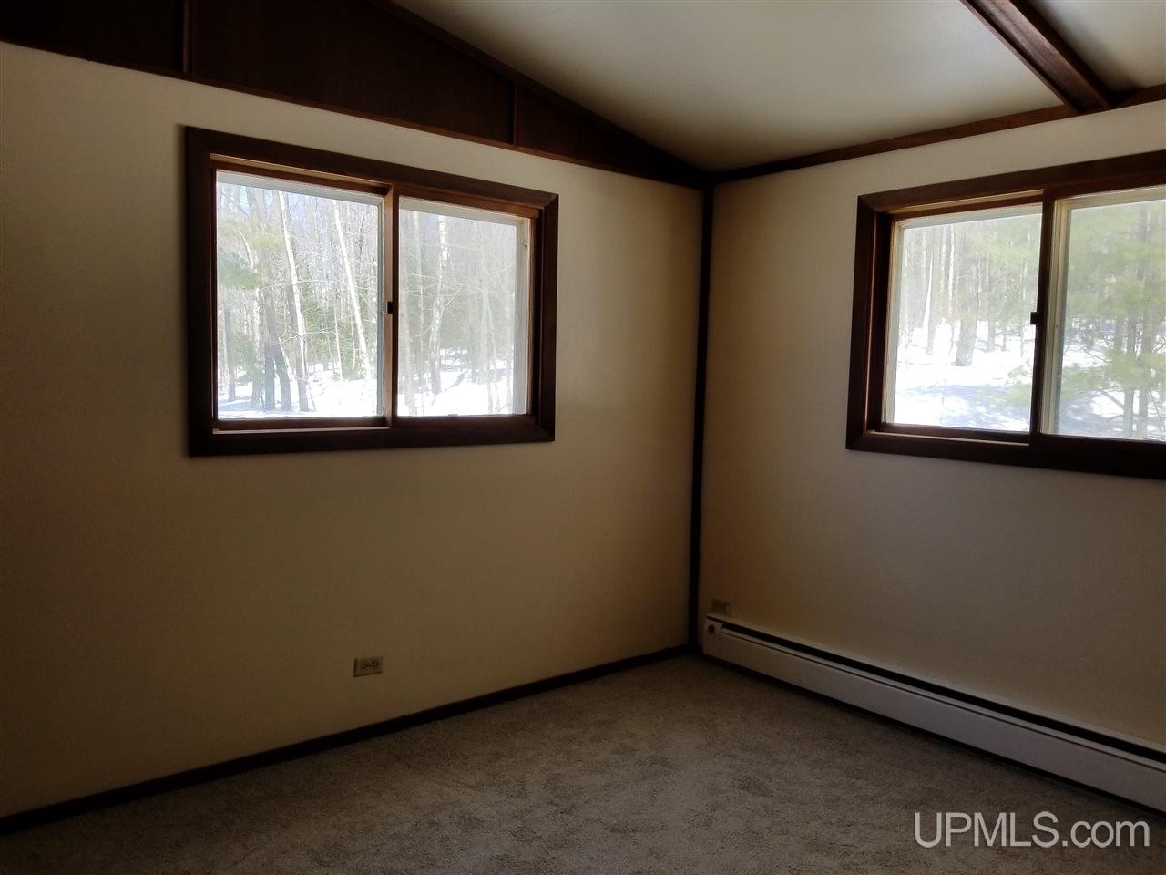 46896 Lower Point Mills Road Hancock, MI 49930 - Photo 11 of 24 Gallery Image 11