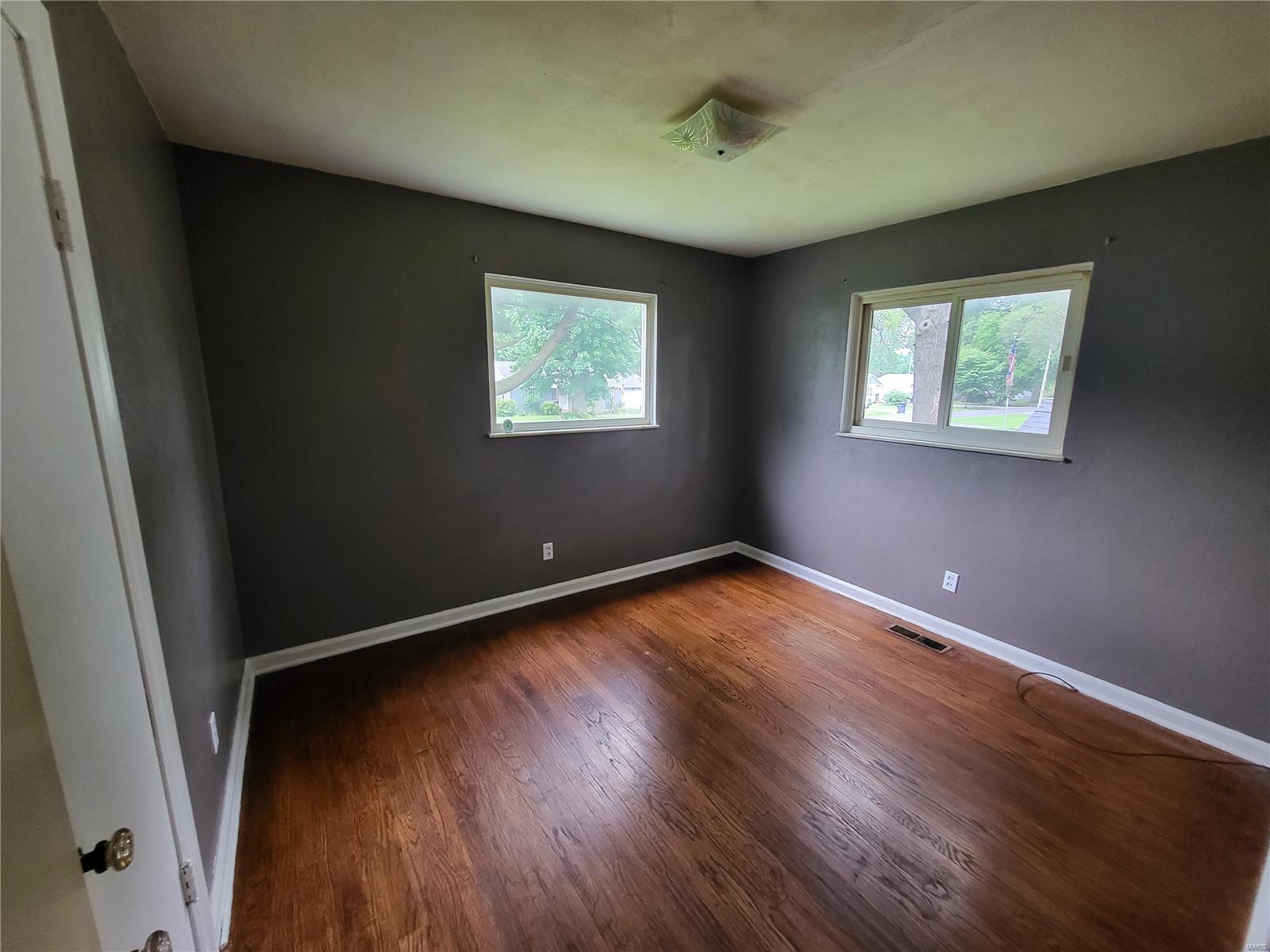 401 Hillcrest Drive Belleville, IL 62221 - Photo 34 of 61