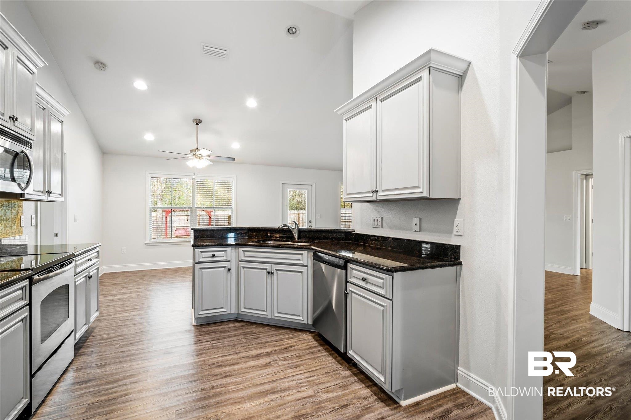 15524 Paddington Drive Foley, AL 36535 - Photo 4 of 22