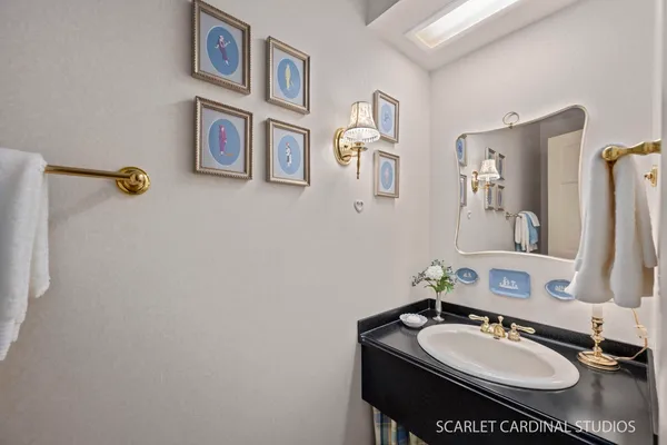 $469,900 | 309 Brookside Circle, Wheaton, IL 60187