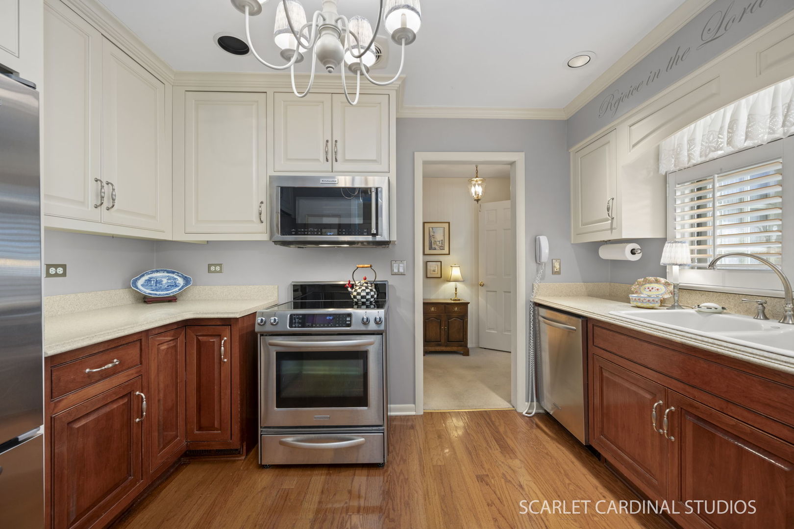 309 Brookside Circle Wheaton, IL 60187 - Photo 7 of 20