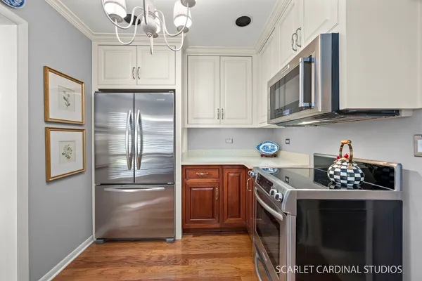 $469,900 | 309 Brookside Circle, Wheaton, IL 60187