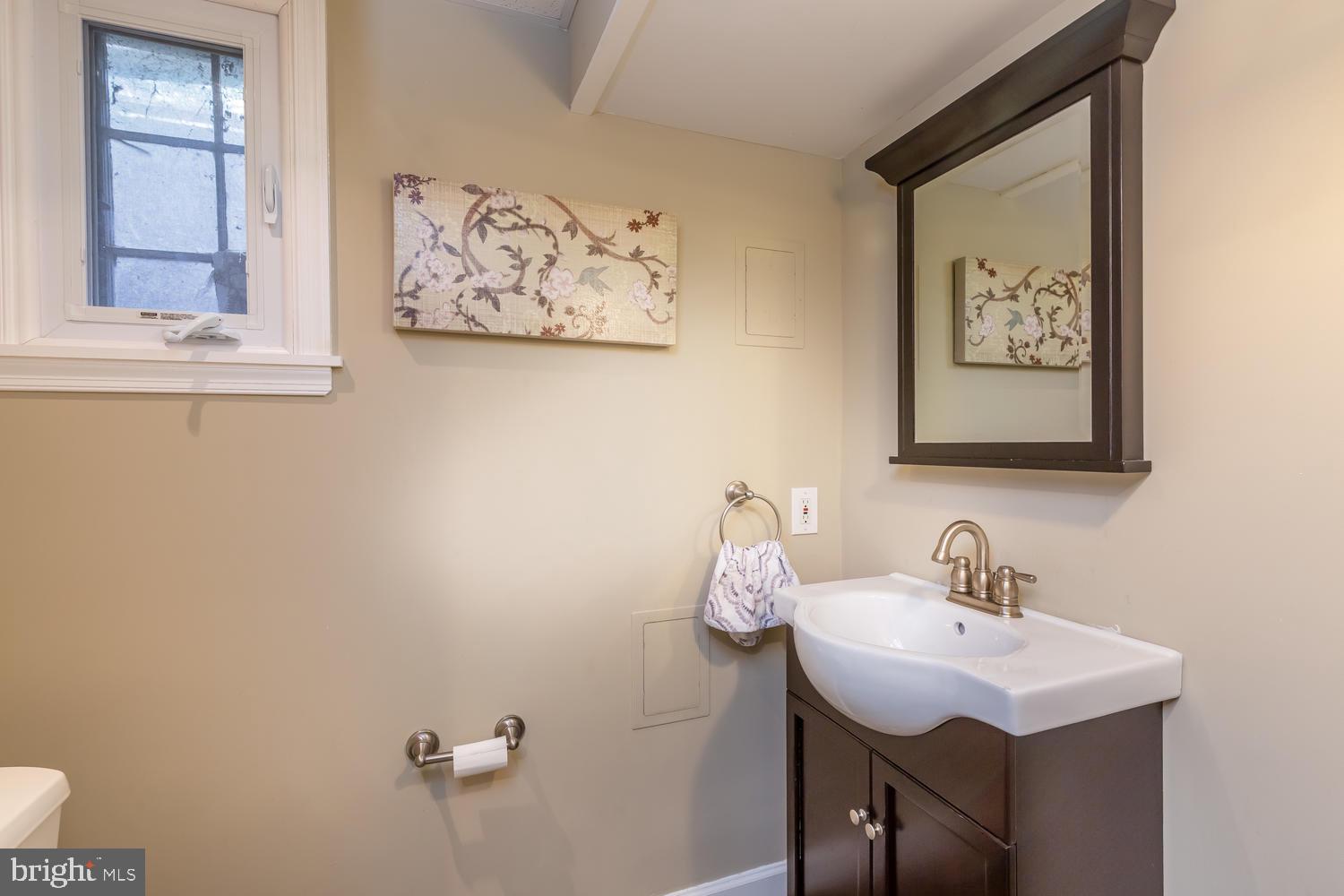 321 Haverford Road Wynnewood, PA 19096 - Photo 19 of 22 Gallery Image 19