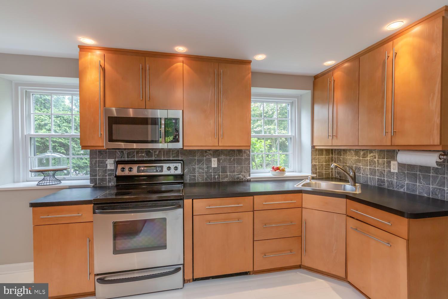 321 Haverford Road Wynnewood, PA 19096 - Photo 8 of 22 Gallery Image 8