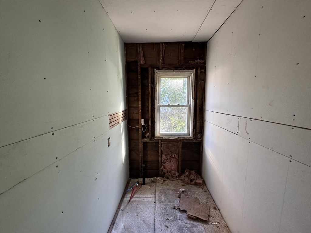 131 College Street Springfield, MA 01109 - Photo 13 of 41