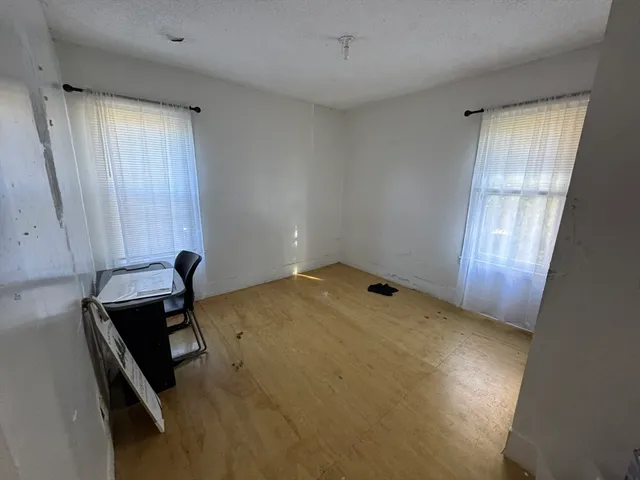 $219,999 | 131 College Street, Springfield, MA 01109