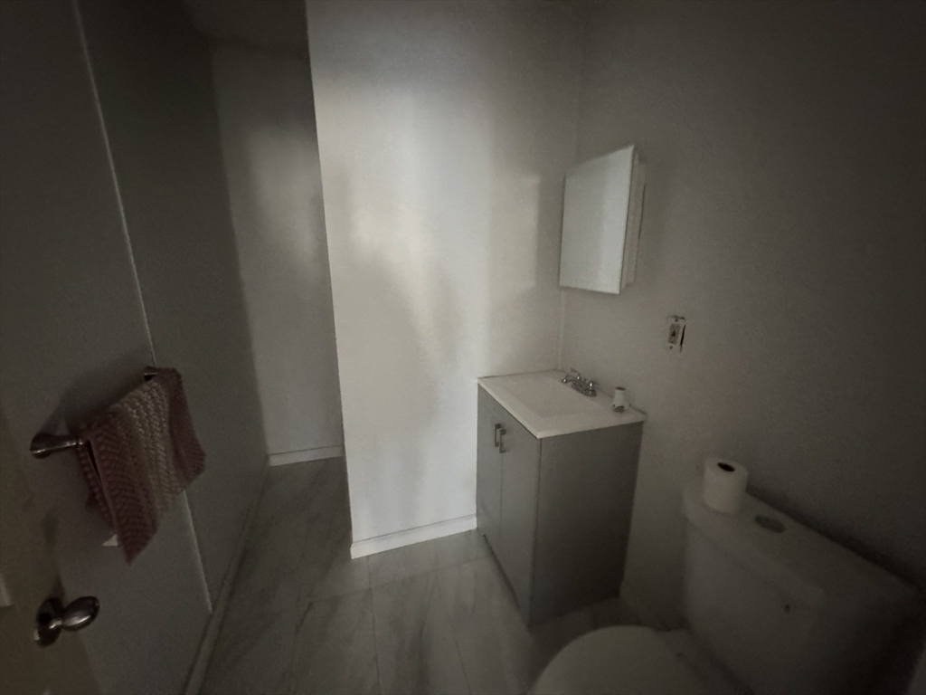 131 College Street Springfield, MA 01109 - Photo 24 of 41