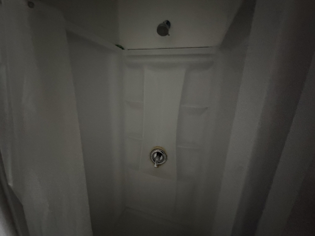 131 College Street Springfield, MA 01109 - Photo 25 of 41