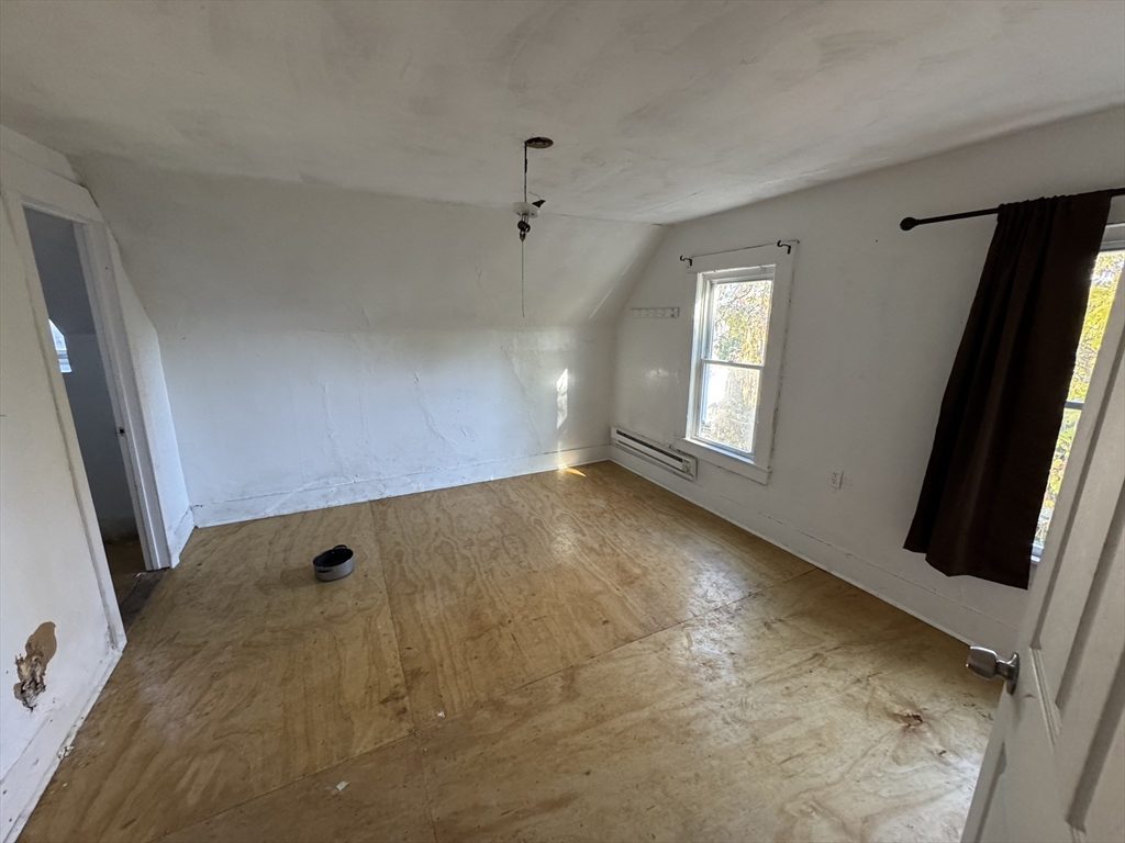 131 College Street Springfield, MA 01109 - Photo 27 of 41