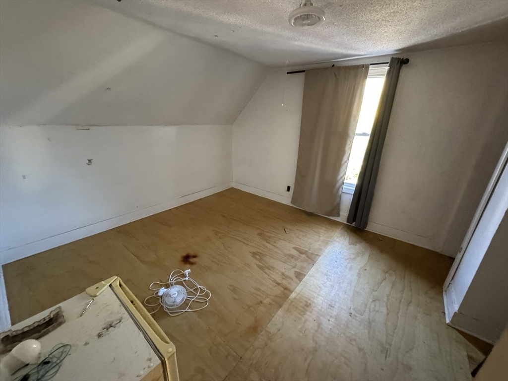 131 College Street Springfield, MA 01109 - Photo 32 of 41