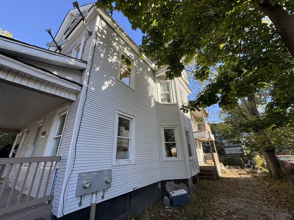 131 College Street Springfield, MA 01109 - Photo 38 of 41